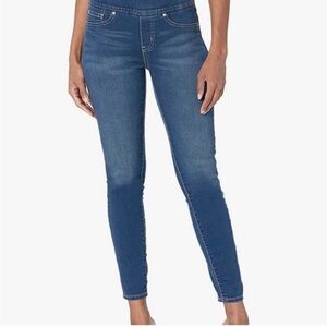 Levi’s Pull-On Skinny Jeans Cropped 27